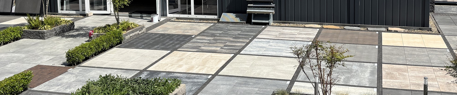 homepagina a18 sierbestrating foto 1