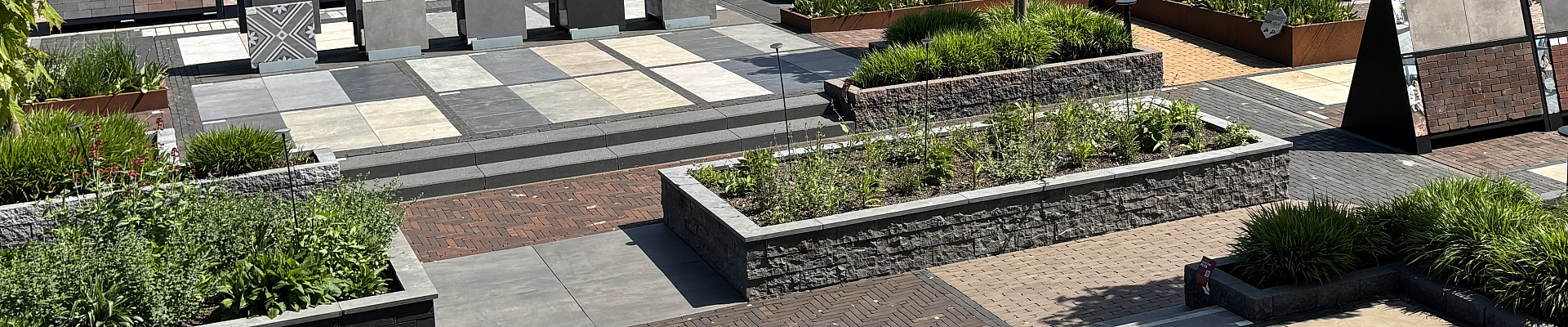 homepagina a18 sierbestrating foto 3