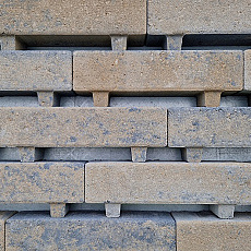 Waterpasserende longstone opritsteen 7 cm musselkalk