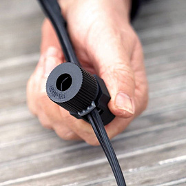 <p>Elk deel van je tuin of buitenruimte kan verlicht worden met de verlichting van in-lite. Ons uitgebreide aanbod aan tuinverlichting wordt nog eens verrijkt met handige accessoires, die het 12 volt-systeem een extra upgrade geeft. Met hulp van de veelzijdige accessoires kun je de <a href="https://in-lite.com/nl/buitenverlichting">buitenverlichting</a> niet alleen gemakkelijk aansluiten, maar ook optimaliseren én uitbreiden, precies zoals jij wil. We hebben hoogwaardige bewegingsmelders, slimme producten voor optimaal bedieningsgemak, signaalversterkers en meer. Zo creëer je in een handomdraai een sfeervolle én functionele omgeving met buitenverlichting die exact aan je wensen voldoet.</p>
