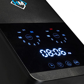 <p>Wist je dat het monteren van LED verlichting een stuk eenvoudiger wordt met de juiste LED toebehoren? LED verlichting werkt namelijk pas optimaal wanneer je de juiste accessoires hebt! Maar weet je precies welke toebehoren nodig zijn voor jouw buitenverlichting?<br />
<br />
Voor de OutdoorPro+ verlichting is het belangrijk om de juiste transformator te gebruiken. De Cosmo transformator biedt de mogelijkheid om twee afzonderlijke zones apart te bedienen, met vier flexibele verlichtingsopties. Als je op zoek bent naar een eenvoudiger model zonder extra opties, maar in een compacte uitvoering, is de Ceres transformator een ideale keuze.<br />
<br />
Naast de transformator zijn er ook verschillende andere toebehoren die essentieel zijn voor het creëren van het ideale OutdoorPro+ verlichtingsplan.</p>
