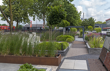 Showtuin A18 Sierbestrating Doetinchem