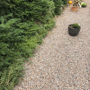 graniet split rood 16 22 mm   20 kg verpakking