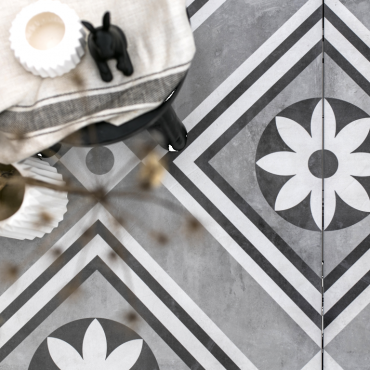 geoceramica 60x60x4 concreet flower dec