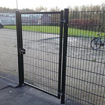 dsm enkele poort 100x180 ral 9005 60x60 palen