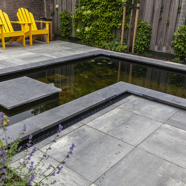 Vijverrand Blue Moon Hon. Linea 100x30x3 cm