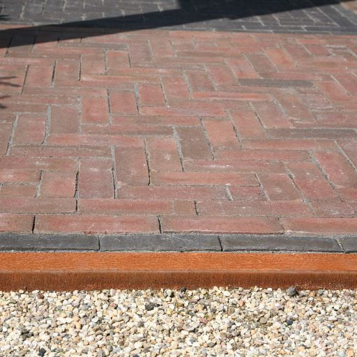 Uprofiel gelijkzijdig opsluitband 5cm 220x5,1x5,1x5,4 - CORTEN